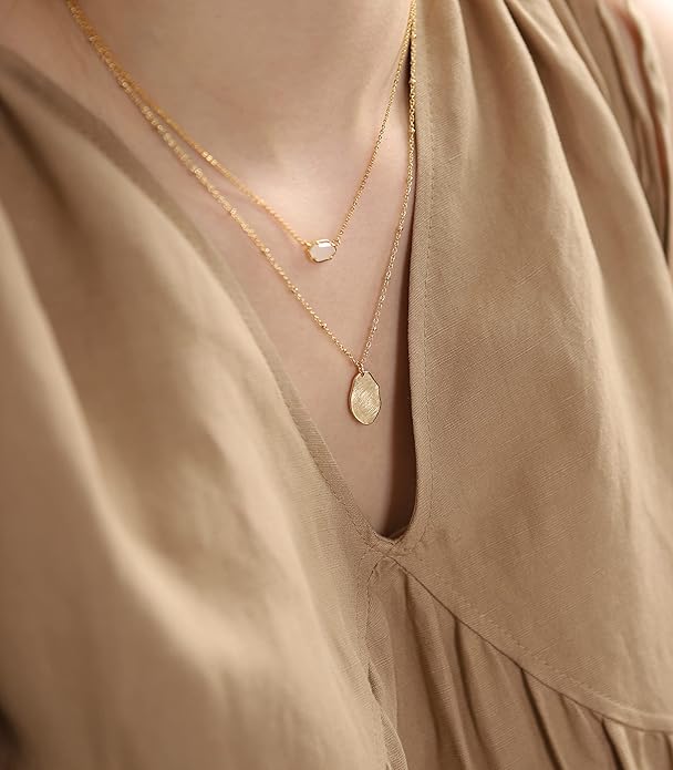OZEL JEWELRY & GIFT Layered Gold Necklaces for Women - Crystal Colorful Delicate Cutting Pendant Necklace - 18K Gold Plated - Birthday Gifts (Made in Korea)