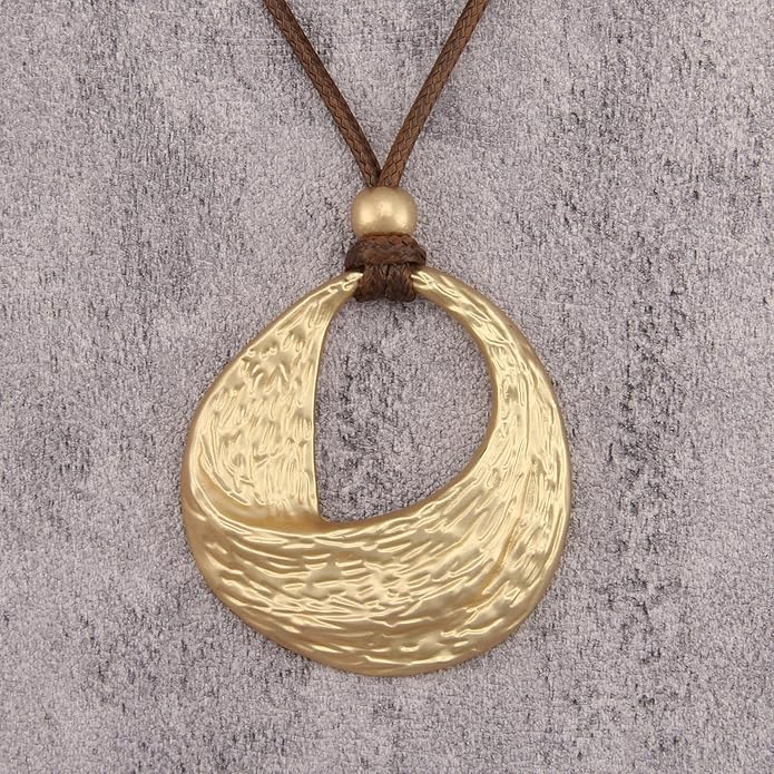 Boho Necklaces for Women Chunky Circle Necklace Layered Boho Circle Leather Choker Necklace Long Vintage Necklaces Bohemian Jewlery Gifts