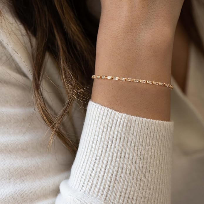 MTMY Gold Chain Bracelet for Women 14K Gold Plated Dainty Bracelets with Adjustable Chain Cute Bracelet Gold Trendy Jewelry