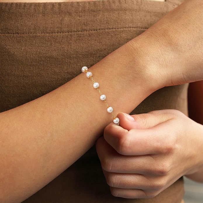 MTMY Gold Chain Bracelet for Women 14K Gold Plated Dainty Bracelets with Adjustable Chain Cute Bracelet Gold Trendy Jewelry