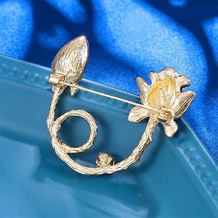 QLUYCKW Rose Flower Brooch Pin for Women Fashion Dainty Gold Plated 3D Red Roses Floral Crystal Brooch Pin Birthday Dress Suit Accessories Jewelry
