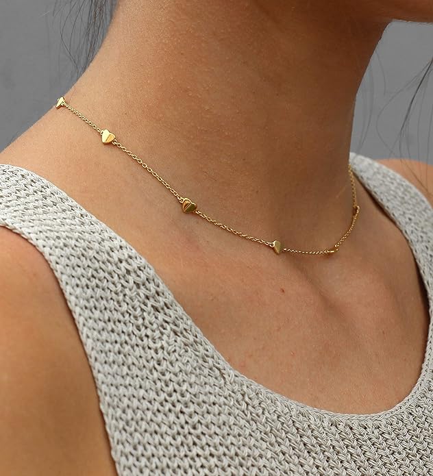 Foxgirl Gold Heart Necklaces for Women 14k Gold Plated Pendant Necklace Simple Cute Necklaces for Women Dainty Layered Choker Necklaces for Women Gold Jewelry for Teen Girls