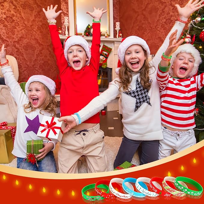 JUNEBRUSHS 64pcs Christmas Wristband Silicone Bracelets Bulk Elk Xmas Tree Snowflake Pattern Rubber Bracelet for Christmas Birthday Decoration Kids Party Favor Gift Supplies（8 Designs）