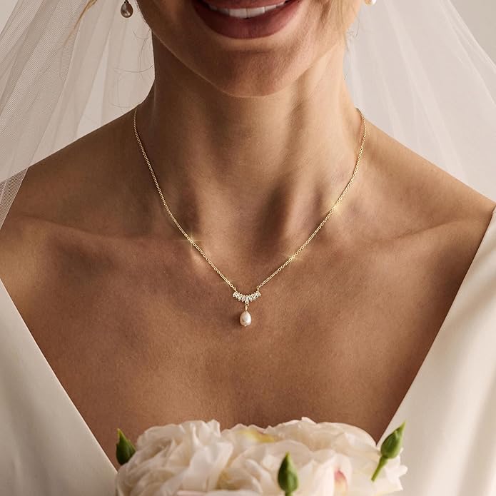 Pearl Necklace for Women Trendy,14k Gold Plated Necklace Dainty Wedding Necklace Small Cute Choker Necklace Beaded Lariat Drop Necklace Vintage Waterproof Jewelry for Women Gold Jewelry Fashion Gifts