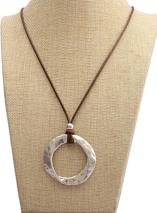 Boho Necklaces for Women Chunky Circle Necklace Layered Boho Circle Leather Choker Necklace Long Vintage Necklaces Bohemian Jewlery Gifts