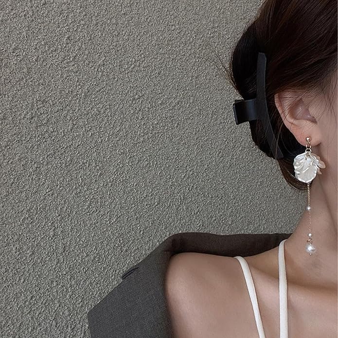 Seashell Pearl Flower Dangle Earrings for Women - Elegant Double Layer White Freshwater Pearl Bridal Jewelry, Lightweight Sparkly Golden Stud Drop Earrings for Wedding/Beach/Summer Party