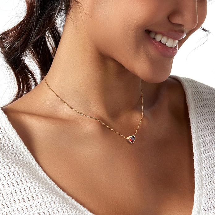 Cute Heart Necklace Dainty 18k Gold Plated Tiny Heart Pendant Choker Necklaces Small Gold Love Open Heart Chain Necklace for Women Simple Gold Necklace for Women Trendy Jewelry