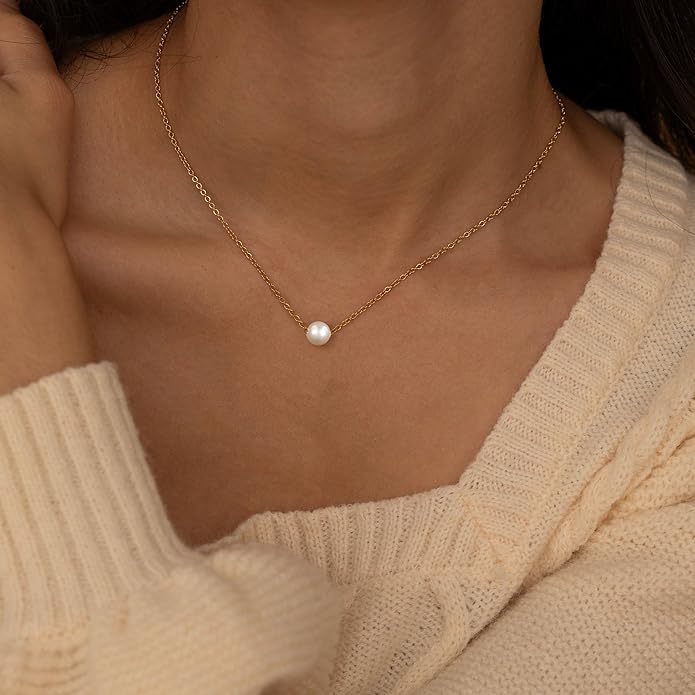 Charm Necklaces for Women,14k Gold Plated Waterproof Dainty Choker Necklace Summer Seashell Pearl Beach Cute Necklaces Set Fashion Jewelry Gift