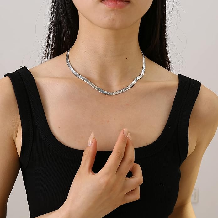 Dainty Chain Necklace for Women, 18K Gold Plated Coin Disc Choker Necklaces Simple Satellite Beaded Twisted Thin Paper Clip Chain Everyday Jewelry Gifts