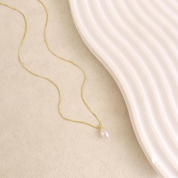 Pearl Necklace for Women Trendy,14k Gold Plated Necklace Dainty Wedding Necklace Small Cute Choker Necklace Beaded Lariat Drop Necklace Vintage Waterproof Jewelry for Women Gold Jewelry Fashion Gifts