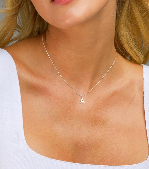 Foxgirl Gold Initial Necklaces for Women, Dainty Gold Letter Necklace Tiny A-Z Pendant Choker Necklace Trendy Cute Personalized Monogram Name Necklace Gold Jewelry Necklace for Women Gift