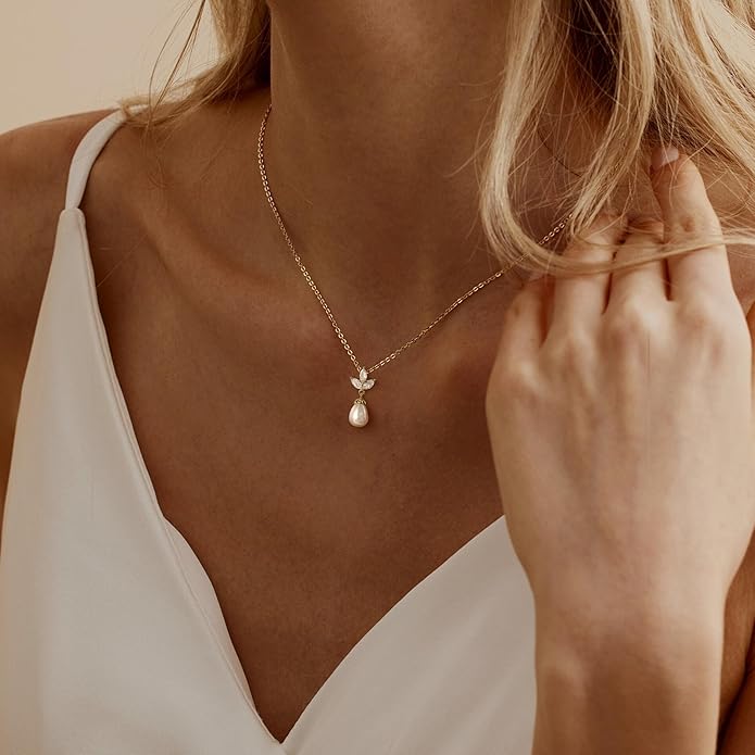 Pearl Necklaces for Women Trendy,14k Gold Plated Pearl Pendant Necklace Dainty Wedding Necklace Small Cute Gold Choker Necklace for Women Non Tarnish Gold Prom Jewelry Fashion Bridesmaids Gifts