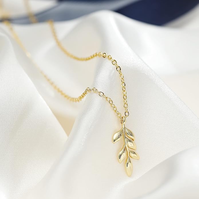 Collner 14K Gold Heart Pendant Necklace for Women Dainty Star Necklace Tiny Evil Eye Choker Necklace Boho Crescent Moon Necklace Minimalist Jewelry