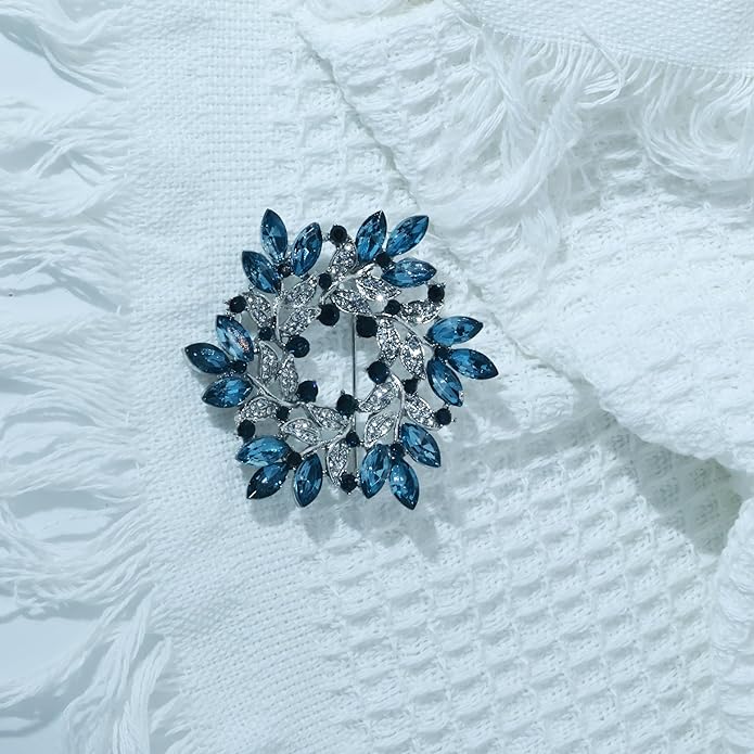 Vintage Botanical Flower Brooch for Women - An elegant crystal - inlaid metal pin accessory suitable for dresses, jackets, and scarves