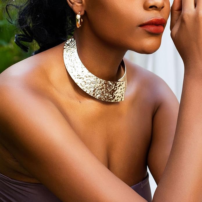 Gold Collar Necklace for Women Trendy African Jewelry Minimalist Statement Choker Metal Jewelry Gifts for Parties, Evenings, and Everyday Wear