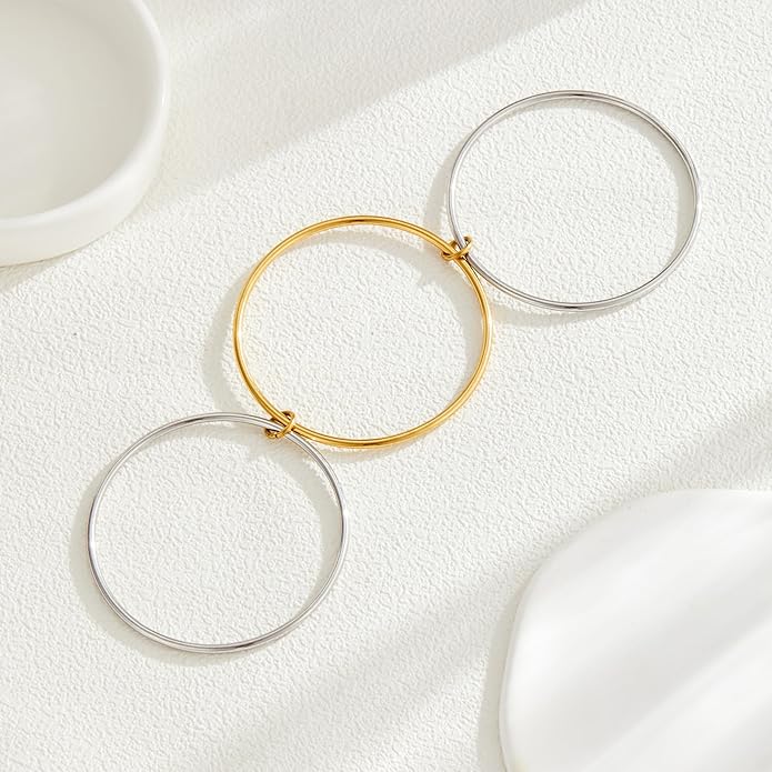 HANRESHE Mixed Metal Bracelet Stack Two Tone Bracelets for Women Silver and 14K Gold Plated Interlocked Stackable Bangle Set Stainless Steel Non Tarnish Bangle 7.5 inch