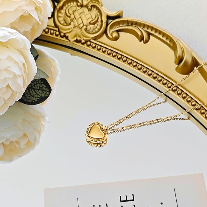 Zeffy Cute Heart Necklace 18k Gold/Silver Plated Tiny Heart Pendant Choker Necklaces Gold Love Heart Chain Necklace for Women Dainty Gold Jewelry Valentines Day Gifts for Women Girls Teen Girls