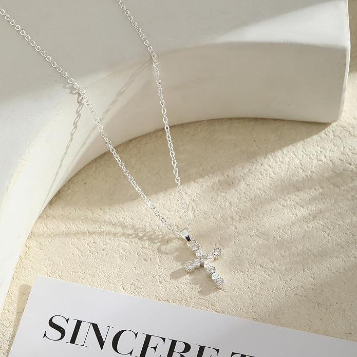 VIROMY Gold Cross Necklace for Women - Dainty Diamond Cross Pendant Necklaces Non Tarnish Waterproof Necklace Simple Choker Minimalist Jewelry