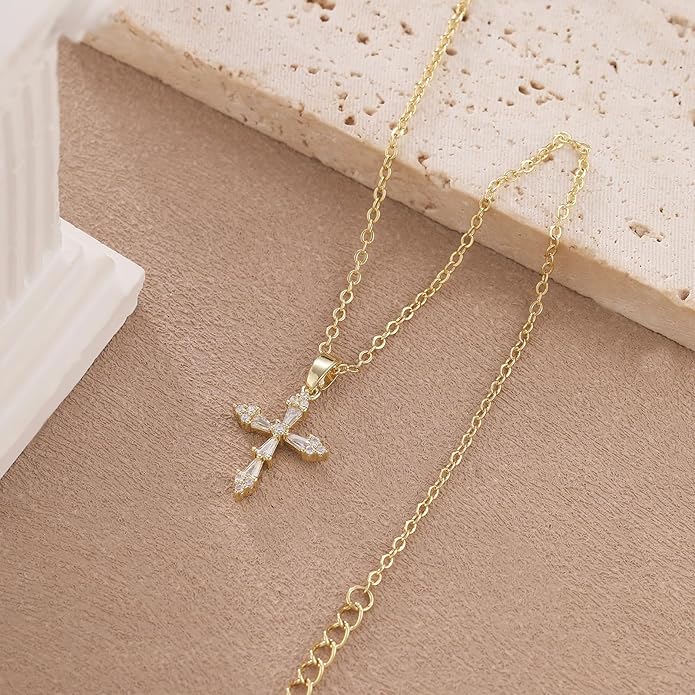 VIROMY Gold Cross Necklace for Women - Dainty Diamond Cross Pendant Necklaces Non Tarnish Waterproof Necklace Simple Choker Minimalist Jewelry