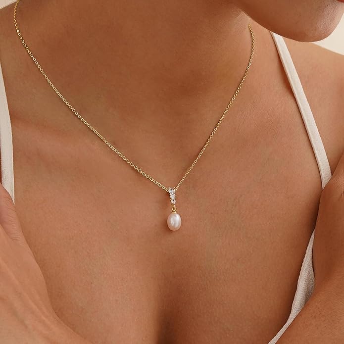 Pearl Necklace for Women Trendy,14k Gold Plated Necklace Dainty Wedding Necklace Small Cute Choker Necklace Beaded Lariat Drop Necklace Vintage Waterproof Jewelry for Women Gold Jewelry Fashion Gifts