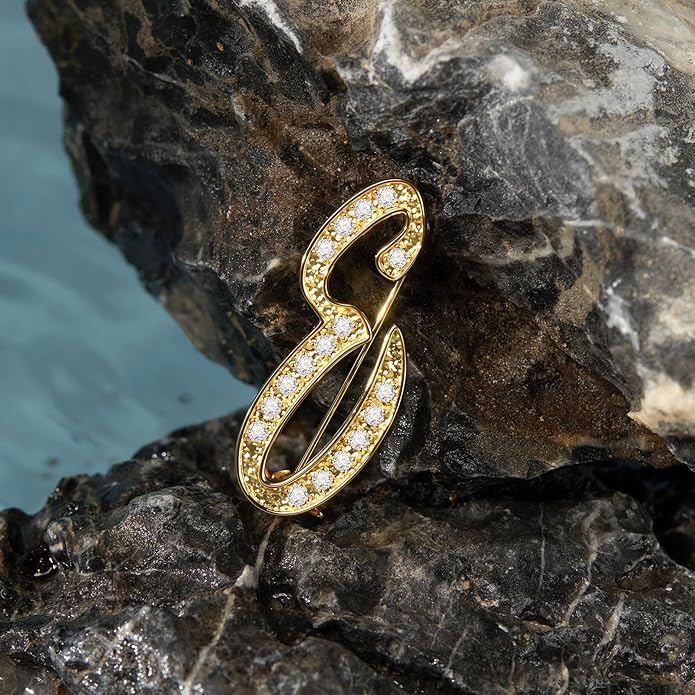 Cicy Bell A-Z Initial 26 Letter Brooch Pins 18k Gold Plated Cubic Zirconia Breastpin Name Personalized Gifts for Women Men