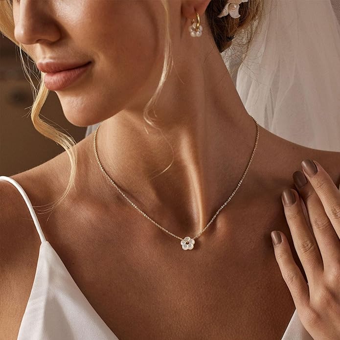 Gold Pearl Necklaces for Women Trendy, 14K Gold Plated Dainty Necklace Simple Layered Pearl Necklaces for Women Trendy Wedding Birthday Jewelry