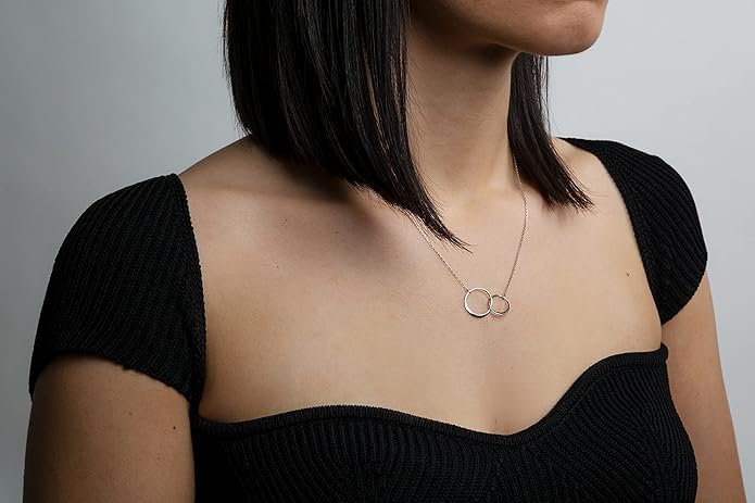 Suavell Sister Necklace - Sterling Silver Interlocking Double Circle Necklace - Birthday Gift for Sister - Maid of Honor Gift