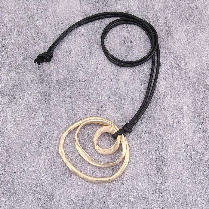 Boho Necklaces for Women Chunky Circle Necklace Layered Boho Circle Leather Choker Necklace Long Vintage Necklaces Bohemian Jewlery Gifts