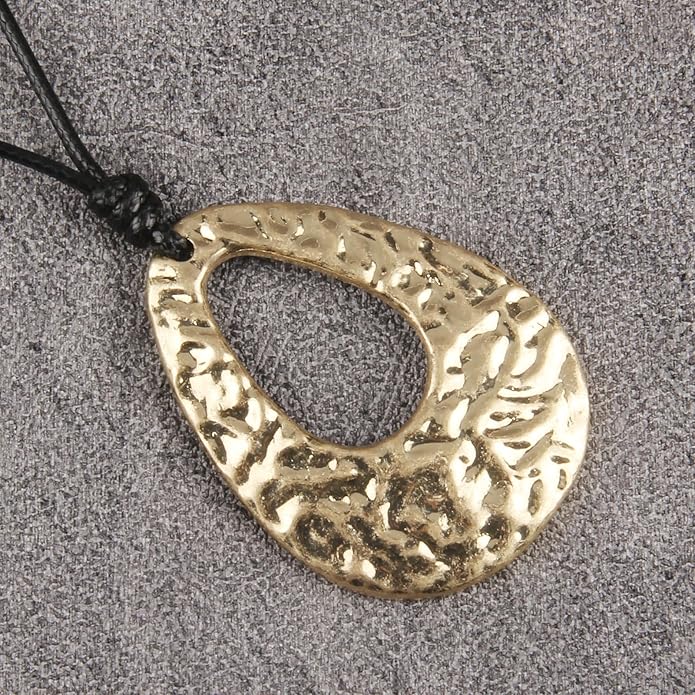 Boho Necklaces for Women Chunky Circle Necklace Layered Boho Circle Leather Choker Necklace Long Vintage Necklaces Bohemian Jewlery Gifts
