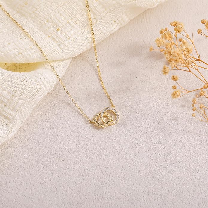 Gold Necklace for Women, Dainty 14K Gold Plated Pendant Necklaces for Women Trendy Simple Choker Chain Cubic Zirconia Circle/Interlocking/Sun Necklace Fashion Jewelry Birthday Christmas Gift