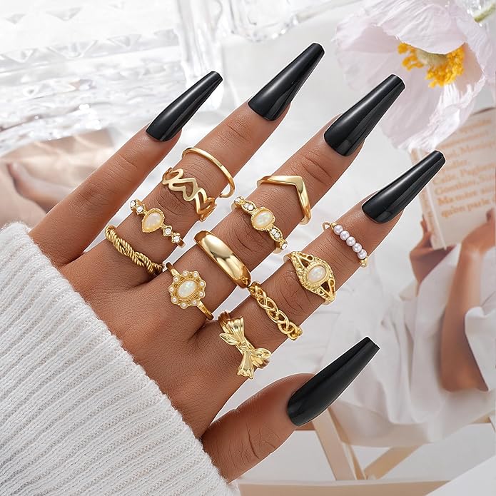 FAXHION Gold Knuckle Rings Set for Women Snake Chain Stacking Ring Vintage BOHO Midi Rings SIze Mixed