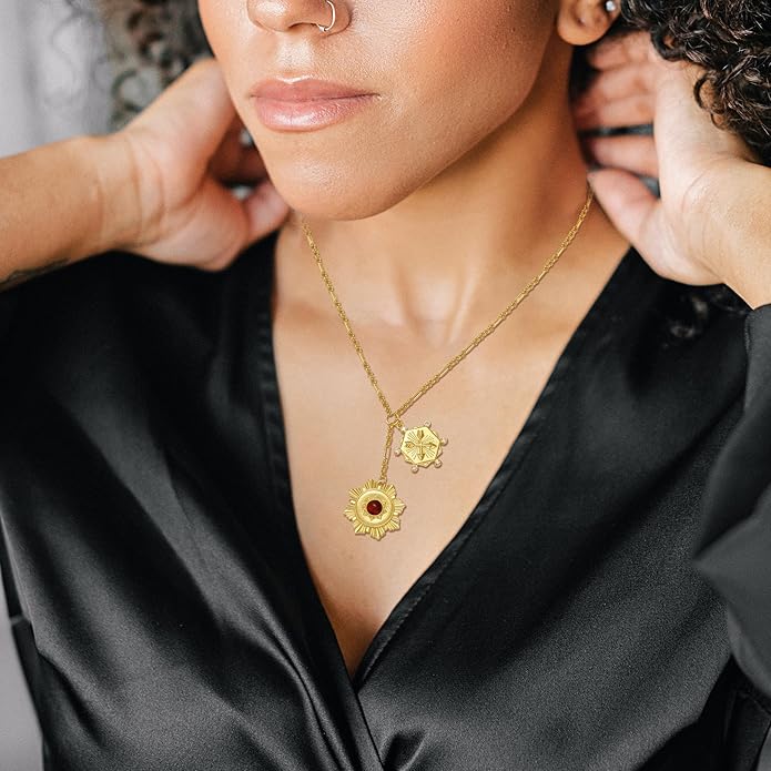 Chunky Gold Necklace for Women, 18K Waterproof Heart Necklace Statement Necklace Gold Charm Necklace Chunky Jewelry Paperclip Chain Choker Gift for Women