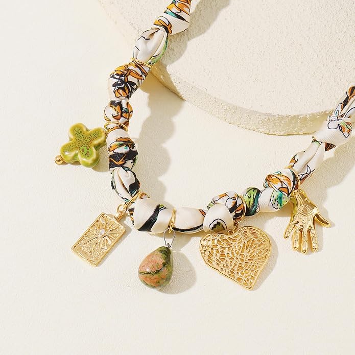 Coiris Charm Scarf Necklace for Women Boho Fabric Bandana Choker Vintage Heart Predent Beach Necklace for Women