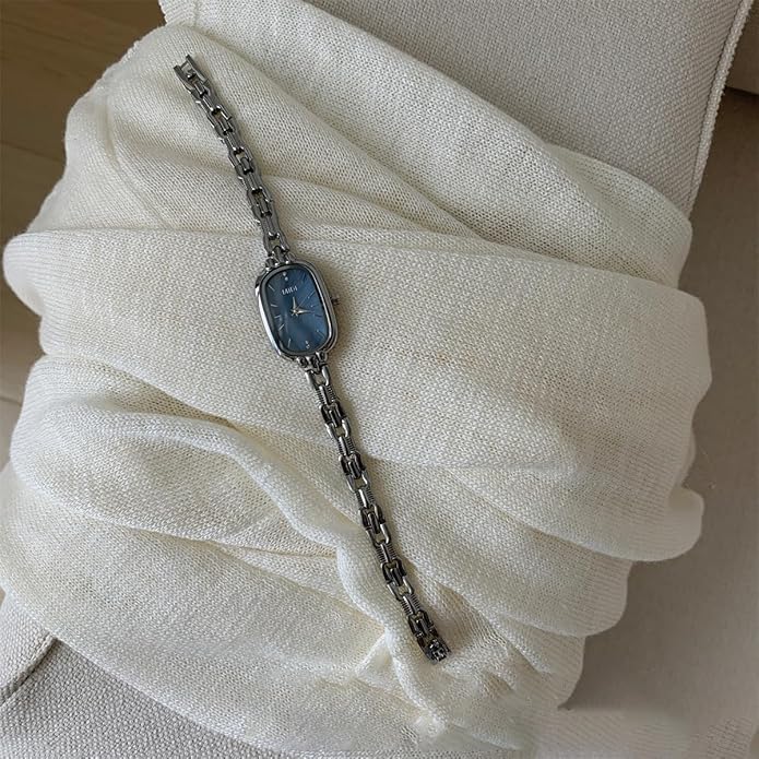 Women's Vintage Oval Watches Luxury Minimalism Bracelet Small Gold Tone Watch Ladies Analog Waterproof Watch Fashion Bangle Bracelet Dress Watch with Stainless Steel Band