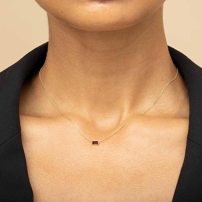 JSJOY Gold Birthstone Necklace for Women Dainty Birthstone Pendant Necklace for Teens Birthday Gifts Jewelry for Mothers Wife Grandma Graduation Gifts for Teenagers
