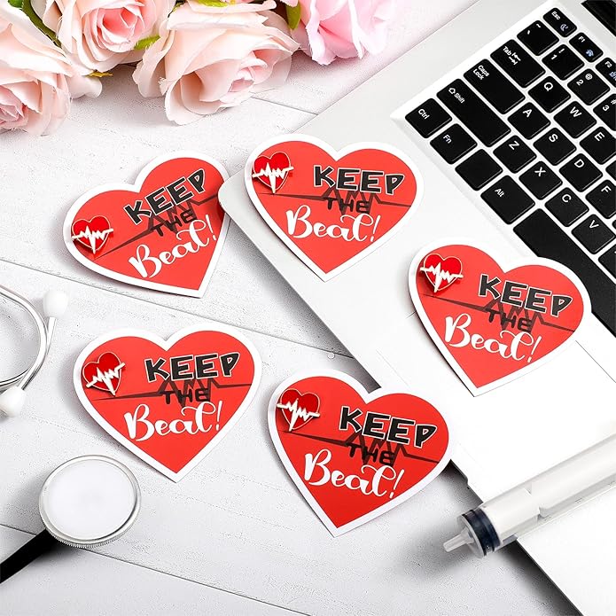 Geyoga Heart Pins on Card Heart Disease Awareness Brooches Red Disease Nurse Pins Healthcare Cards