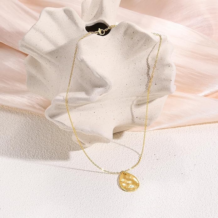 Gold Pendant Necklaces for Women, Gold Plated Pendant Necklace, Fashionable Hammered Pendant Necklaces Simple Multiple Shapes Necklace for Women Unique Gift
