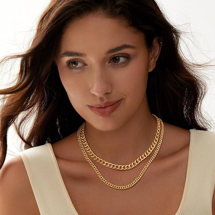 Moodear Layered Necklace for Women Trendy Chunky 14K Gold Plated/Sliver Plated Chain Necklace Cuban Link Paperclip Chain Toggle Clasp Necklace Fashion Jewelry