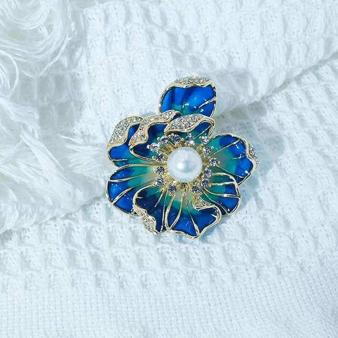 Vintage Botanical Flower Brooch for Women - An elegant crystal - inlaid metal pin accessory suitable for dresses, jackets, and scarves