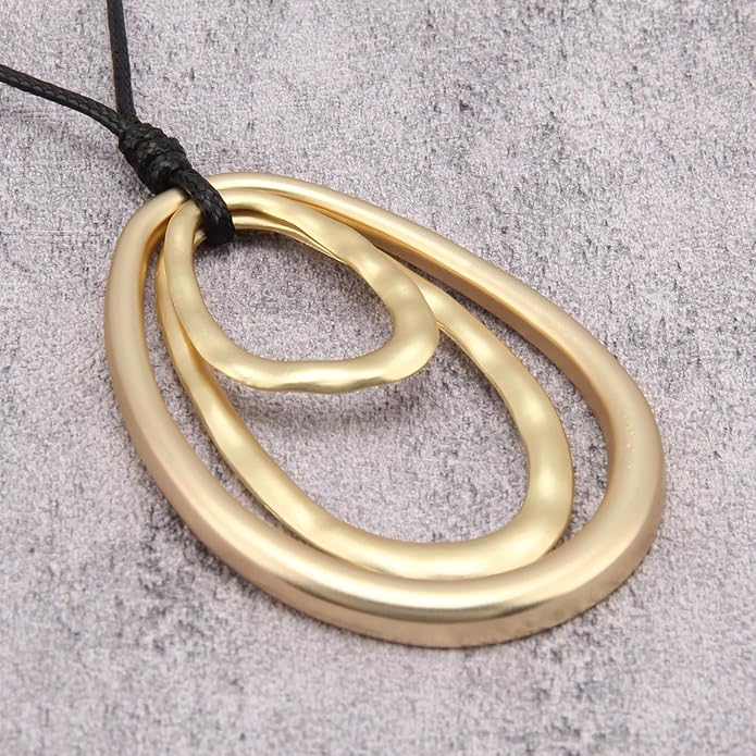 Boho Necklaces for Women Chunky Circle Necklace Layered Boho Circle Leather Choker Necklace Long Vintage Necklaces Bohemian Jewlery Gifts