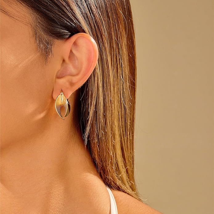 YUJIE Gold Plated Hoop Earrings for Women Brass Earring Chunky Statement Jewelry