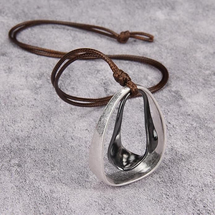 Boho Necklaces for Women Chunky Circle Necklace Layered Boho Circle Leather Choker Necklace Long Vintage Necklaces Bohemian Jewlery Gifts