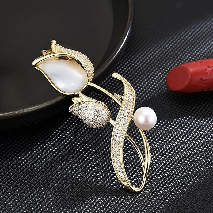 Rhinestone Flower Brooch Austrian Crystal Flower Pin 18k Gold Plated Floral Brooch Lapel Pin Jewelry Mother's Day Birthday Gifts for Mom Wife