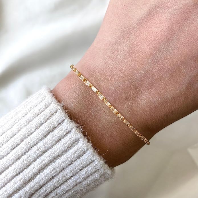 MTMY Gold Chain Bracelet for Women 14K Gold Plated Dainty Bracelets with Adjustable Chain Cute Bracelet Gold Trendy Jewelry