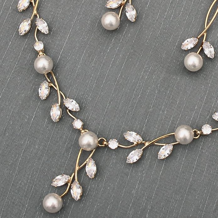 Luxury Cubic Zirconia Aurtrian Crystal Pearl Floral Necklace Dangle Earrings Wedding Bridal Jewelry Set Birthday Gifts for Her