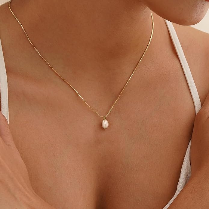 Pearl Necklace for Women Trendy,14k Gold Plated Necklace Dainty Wedding Necklace Small Cute Choker Necklace Beaded Lariat Drop Necklace Vintage Waterproof Jewelry for Women Gold Jewelry Fashion Gifts