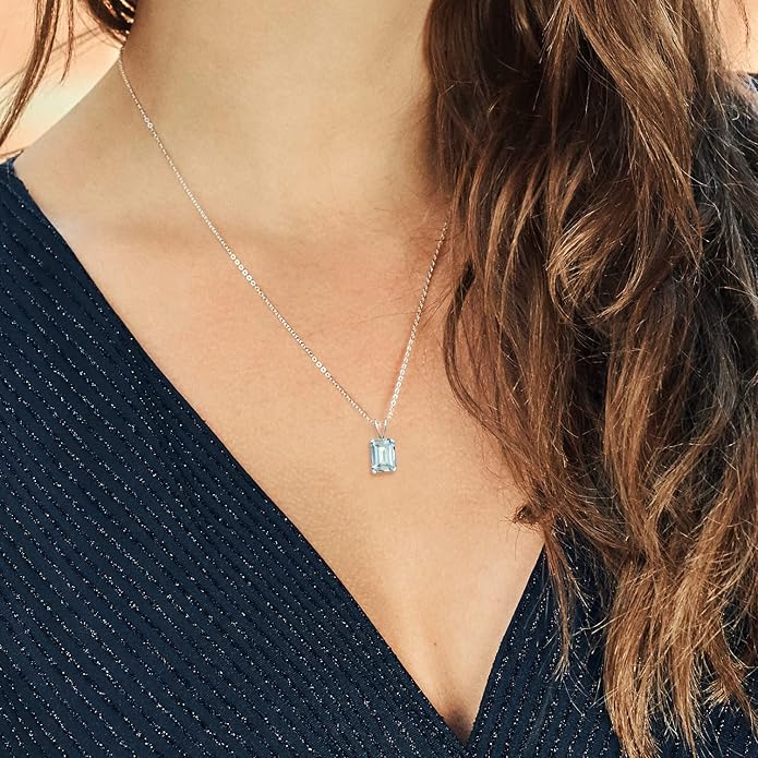 Gem Stone King Emerald Cut Pendant Necklace For Women | 925 Sterling Silver | Emerald Cut 9X7MM | Gemstone Birthstone | Fine Jewelry for Her Mom Wife | With 18 Inch Silver Chain