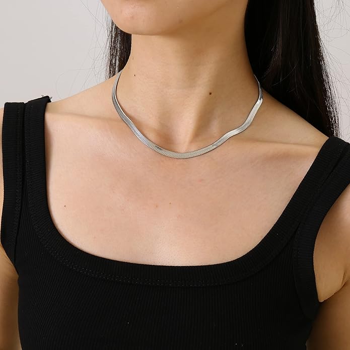 Dainty Chain Necklace for Women, 18K Gold Plated Coin Disc Choker Necklaces Simple Satellite Beaded Twisted Thin Paper Clip Chain Everyday Jewelry Gifts