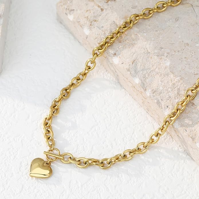 Chunky Gold Necklace for Women, 18K Waterproof Heart Necklace Statement Necklace Gold Charm Necklace Chunky Jewelry Paperclip Chain Choker Gift for Women