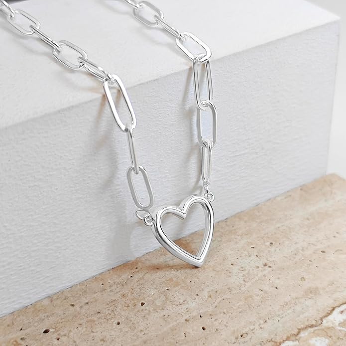 Zeffy Cute Heart Necklace 18k Gold/Silver Plated Tiny Heart Pendant Choker Necklaces Gold Love Heart Chain Necklace for Women Dainty Gold Jewelry Valentines Day Gifts for Women Girls Teen Girls